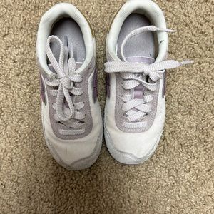 New balance girl shoes